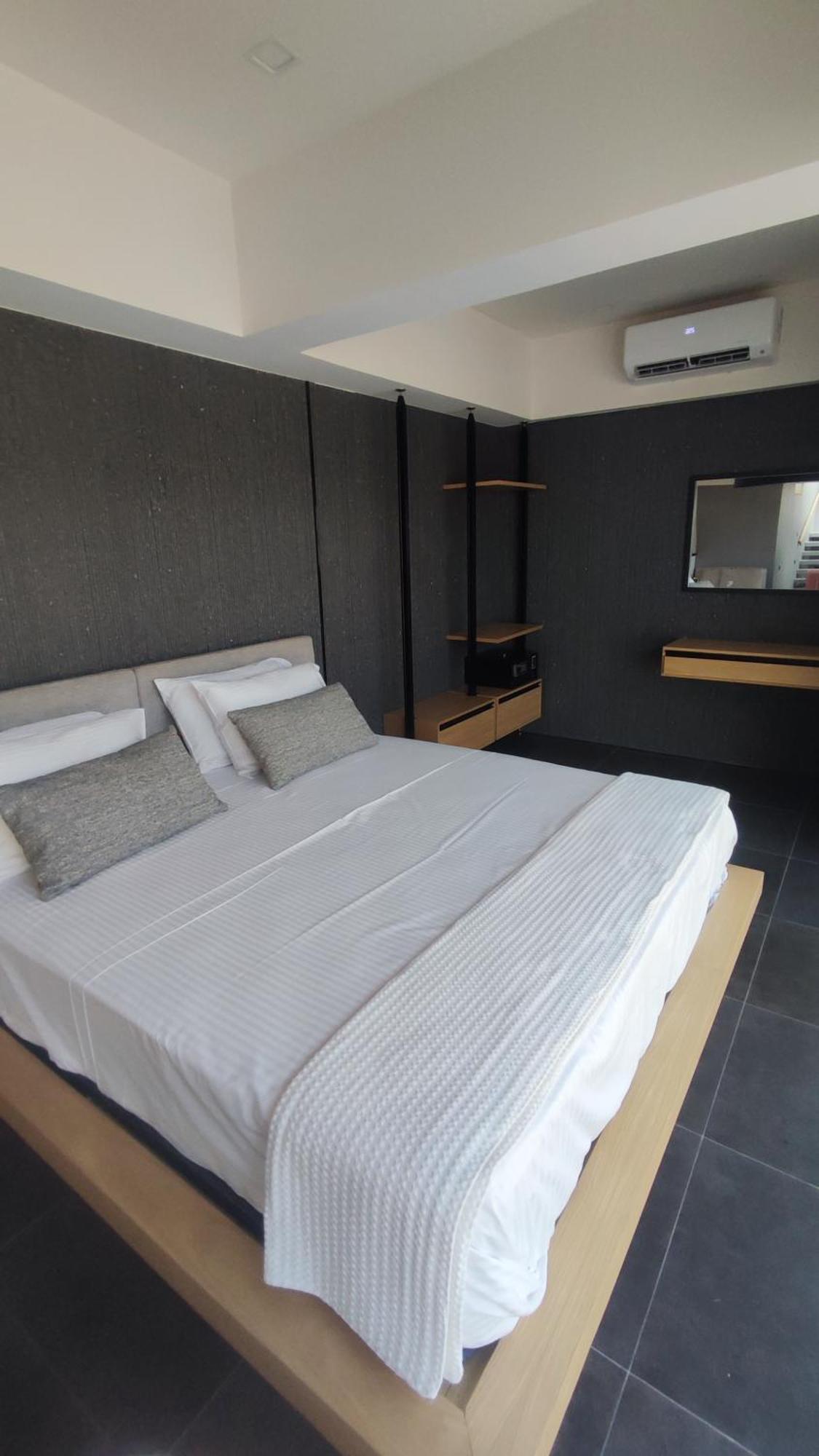 Summertime Signature Suites Agia Marina  Exterior photo